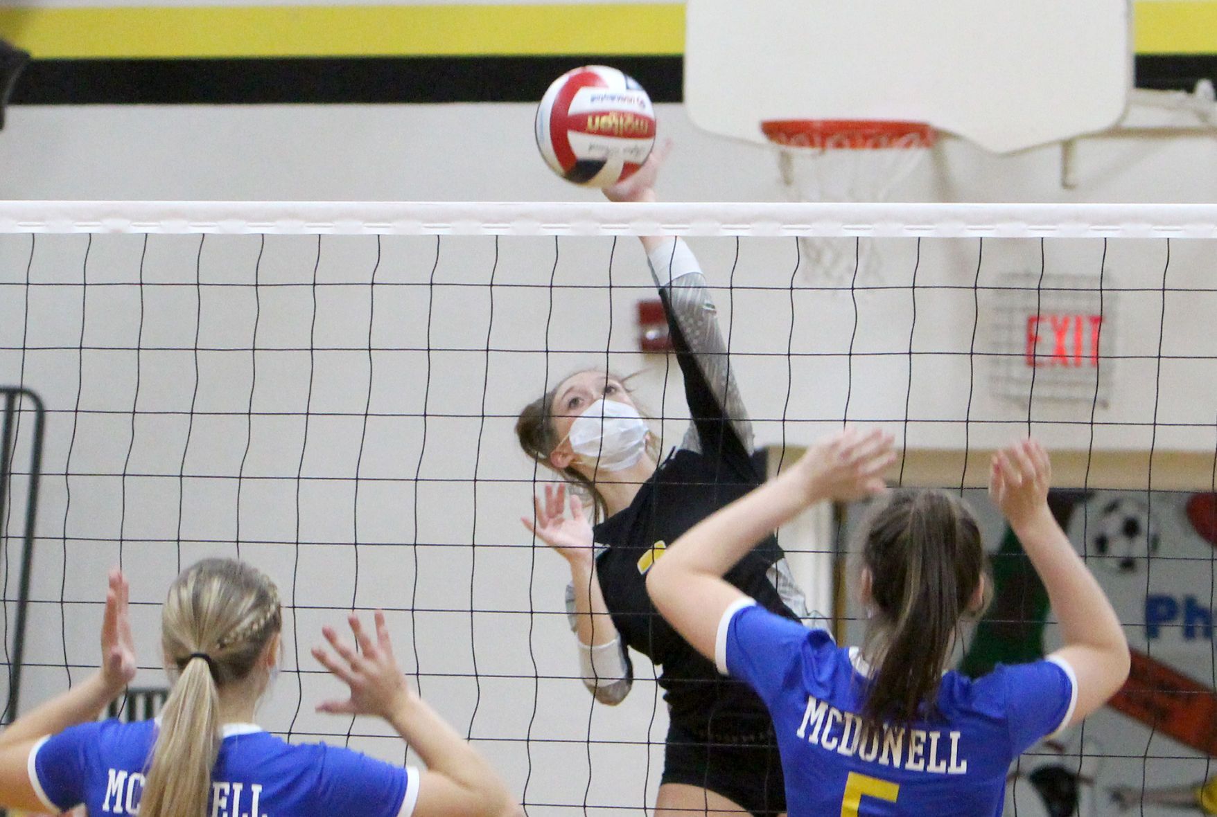 McDonell at Cadott volleyball 10-8-20